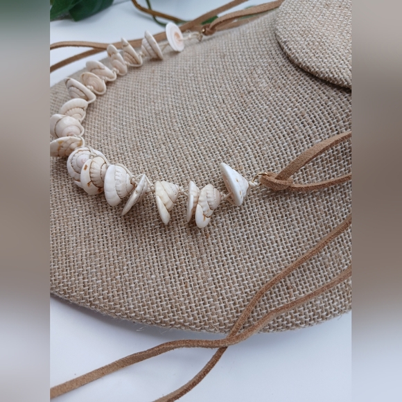 Free People Suede Belly Chain / Necklace Shells NWT - Picture 7 of 16